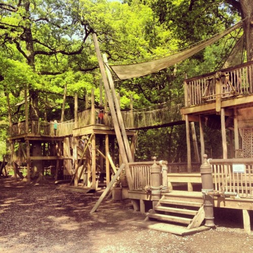 the crusoe's world climbing frame at Groombridge Place