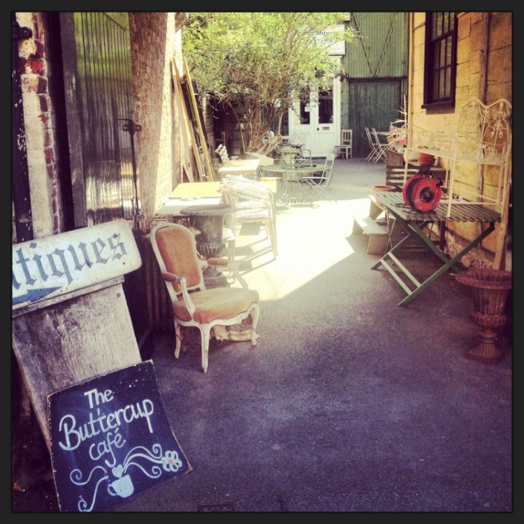 alleyway-lined-with-antiques