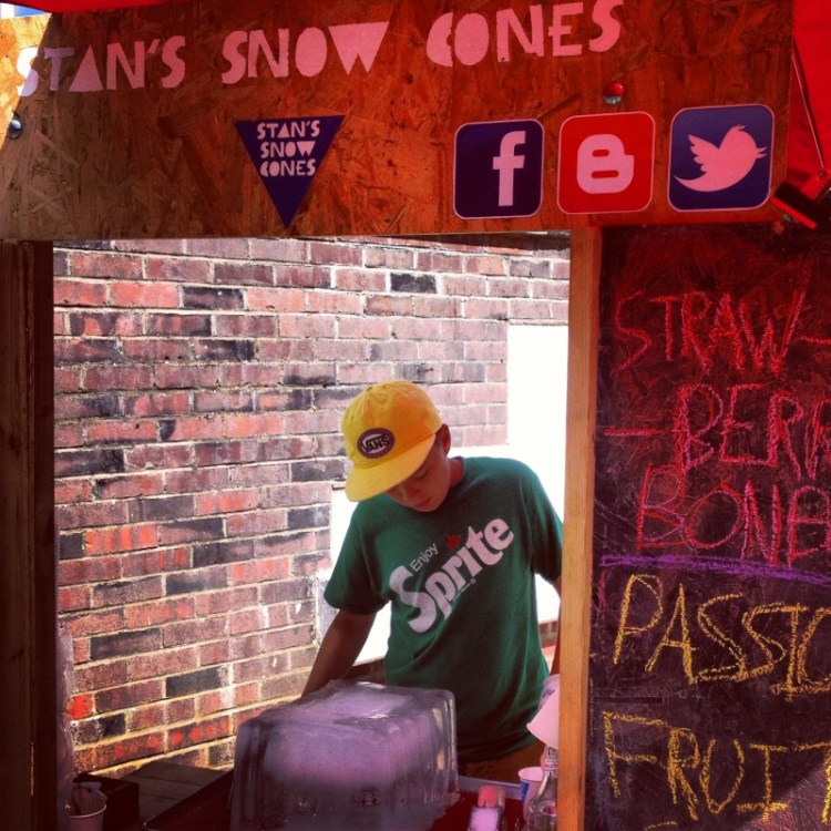 Stan's Snow Cones at The Pells Pool, Lewes boy-at-a-snow-cone-stand