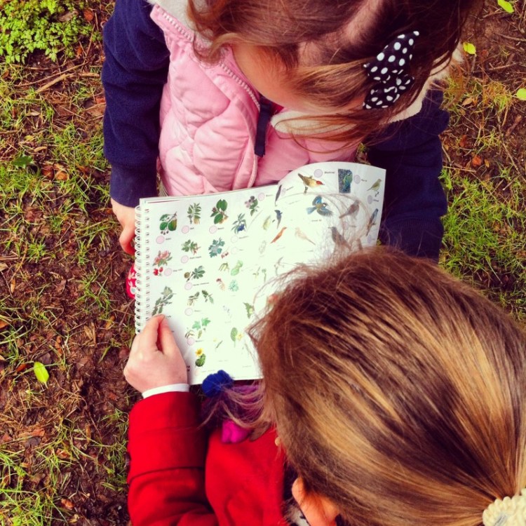 children-map-reading