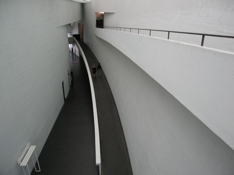 di_20080824_kiasma_ramp