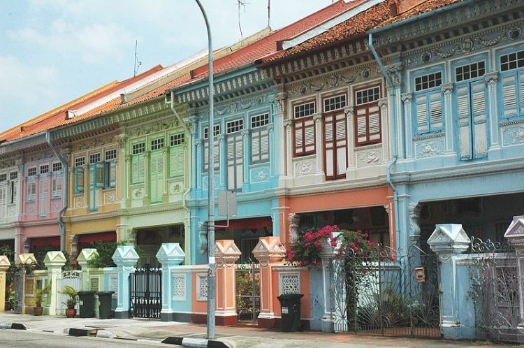 800px-Shophouses_KoonSeng